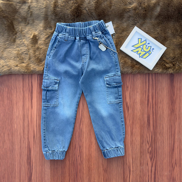 Kids denim cargo jeans with chain – comfy aur stylish bachon ki pants for boys and girls