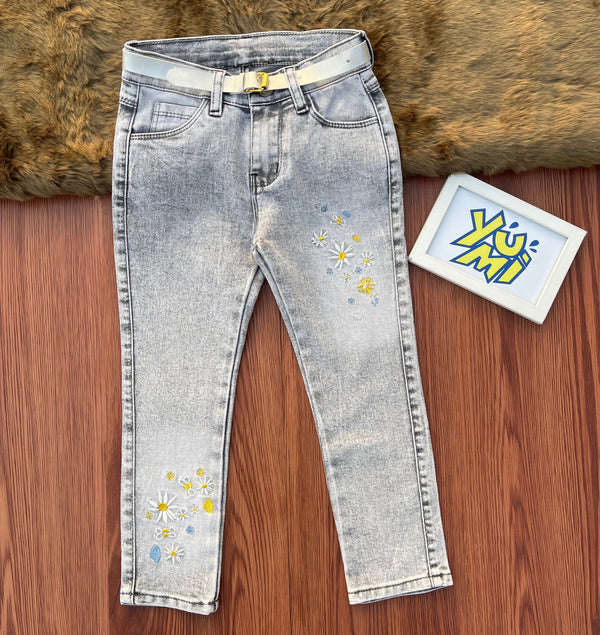 Girls light gray flower embroidery jeans