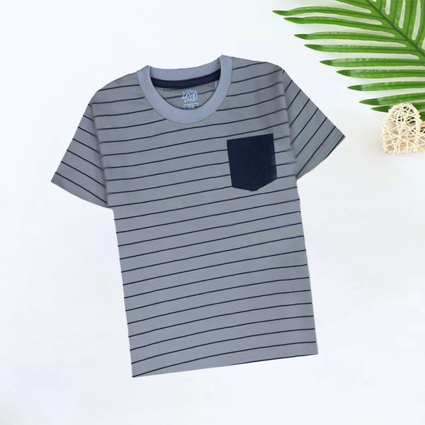 Cozy Comfort & Fun: Kids' Gray T-Shirt with Lining & Pocket